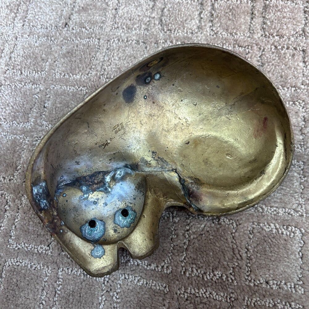Vintage Brass Reclining Cat Statue Amber Eyes Hollow Bottom MCM Decor - Picture 6 of 7
